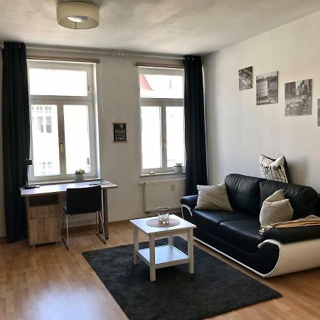 Ferienwohnung Leutzsch Am Leipziger Auenwald Bagian luar foto