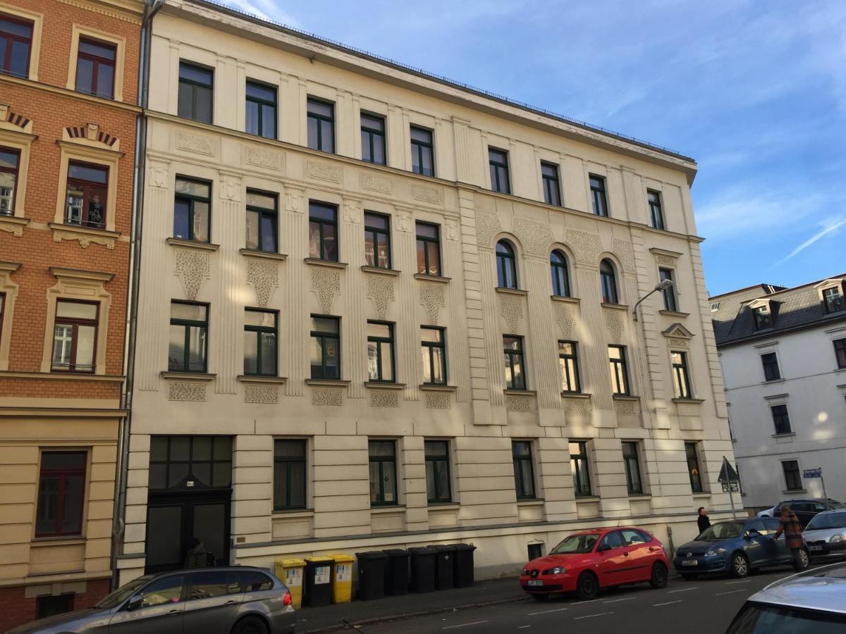 Ferienwohnung Leutzsch Am Leipziger Auenwald Bagian luar foto