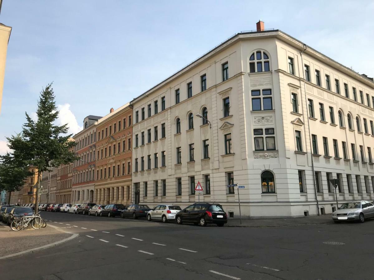 Ferienwohnung Leutzsch Am Leipziger Auenwald Bagian luar foto