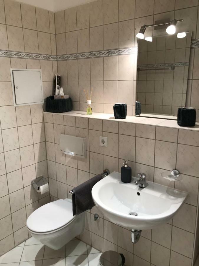 Ferienwohnung Leutzsch Am Leipziger Auenwald Bagian luar foto