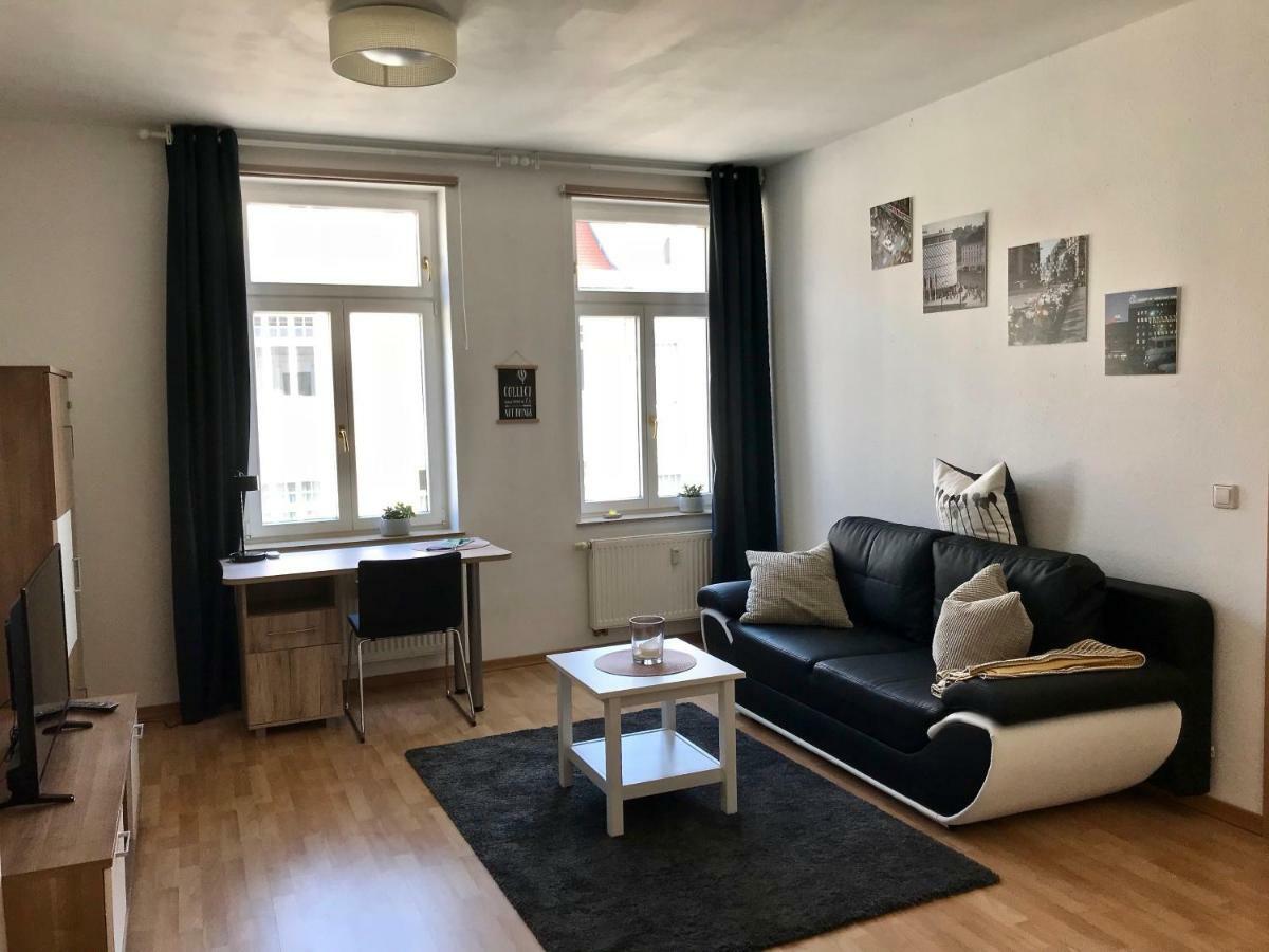 Ferienwohnung Leutzsch Am Leipziger Auenwald Bagian luar foto